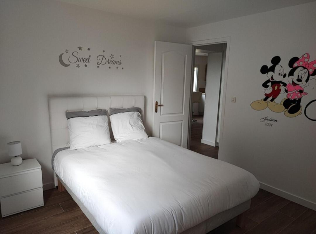 Charmant Appartement 2 Pieces Proche Disneyland Villeneuve-Saint-Denis Kültér fotó